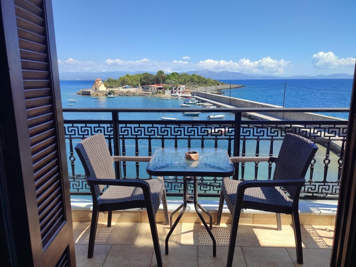 L' Atoll D' Helene Apartment Gythio Exterior photo